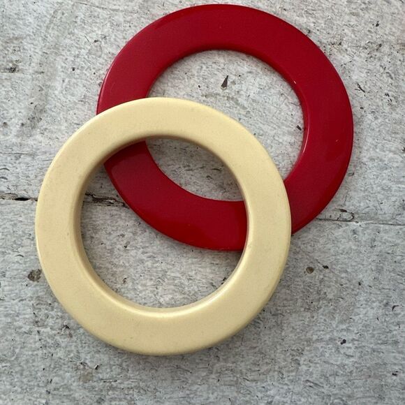 Bundle Of 2 1960d Mod Plastic Untested Possible Bakelite Bracelets - Picture 1 of 7